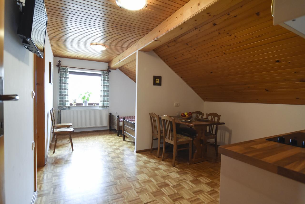 Tourist Farm "Pri Biscu" Villa Bled Ruang foto